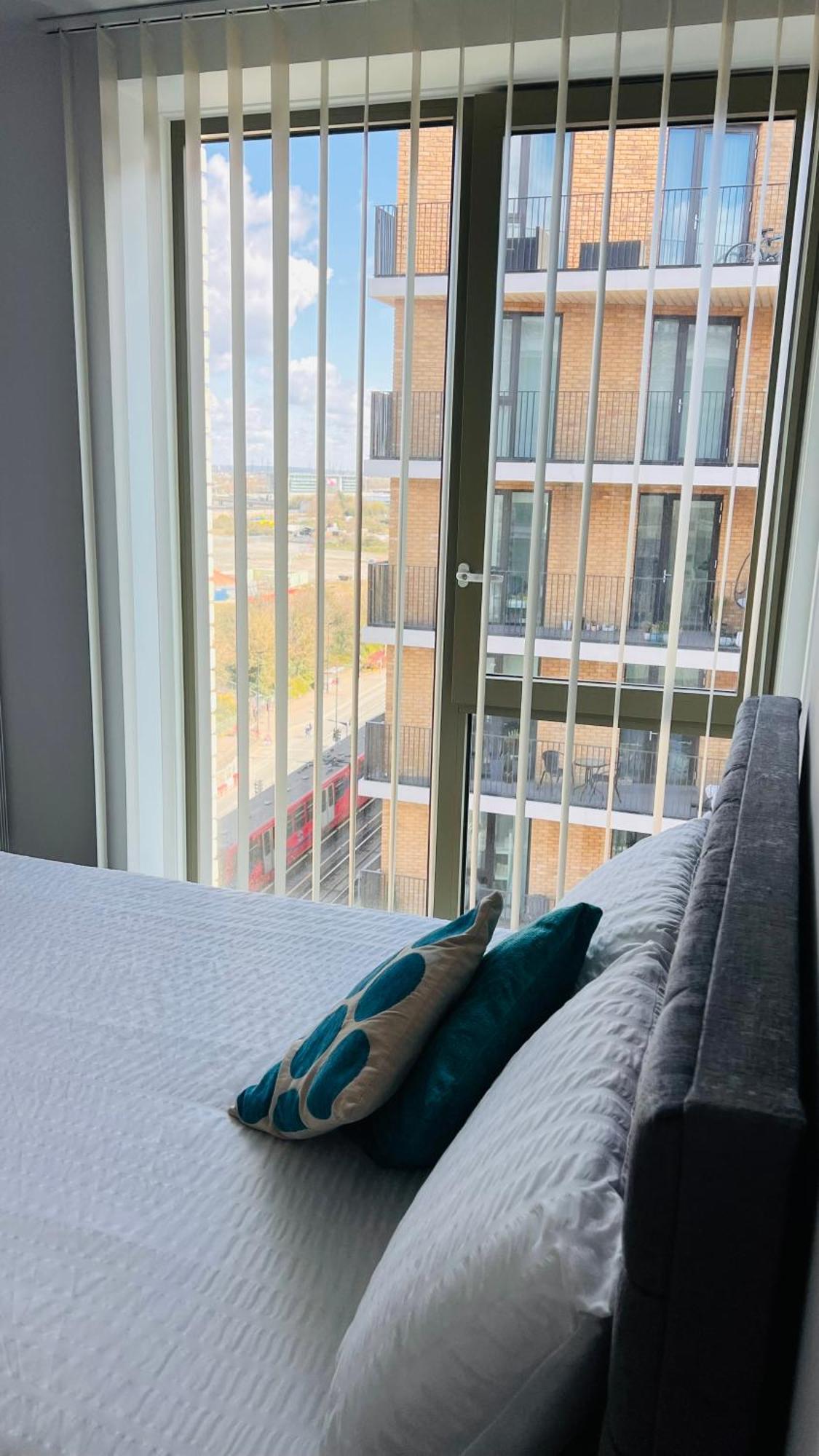 Lush Living - Double Room With Private Bathroom London Kültér fotó